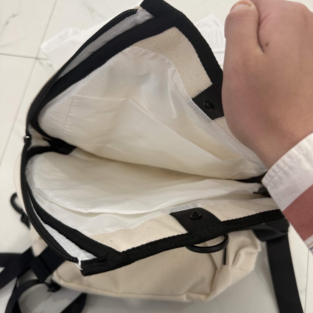 Lululemon Racket Bag 19L - Picture 7 of 7